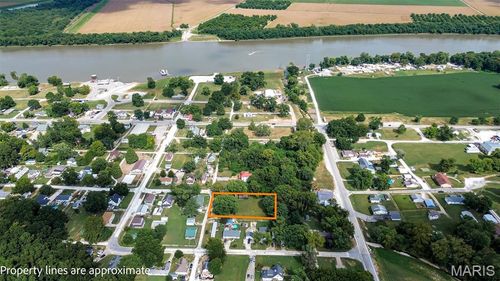 106 S. Louis Avenue, Kampsville, IL, 62052 | Card Image