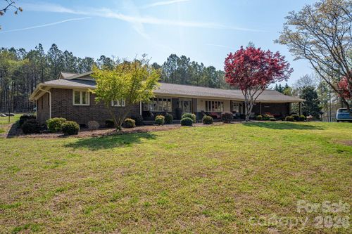 107 Lakeside Dr, Grover, NC, 28073-7713 | Card Image