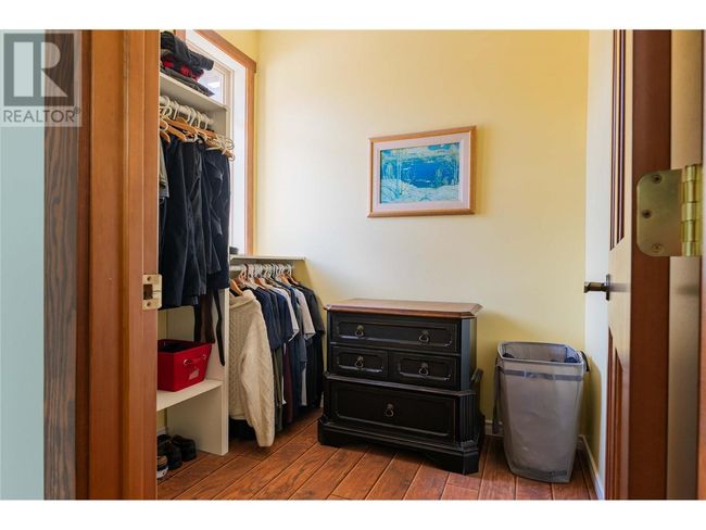 250 1 St Ave, House other with 3 bedrooms, 5 bathrooms and 3 parking in Kootenay Boundary BC | Image 28