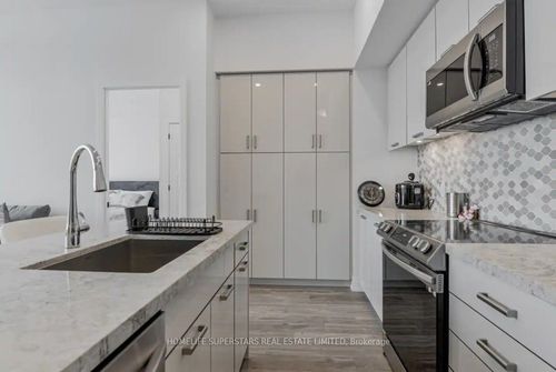 407-415 Sea Ray Ave, Innisfil, ON, L9S0R5 | Card Image