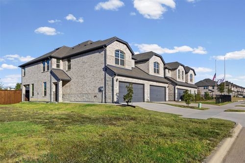 519 Sandiford Ct, Mansfield, TX, 76063-7177 | Card Image