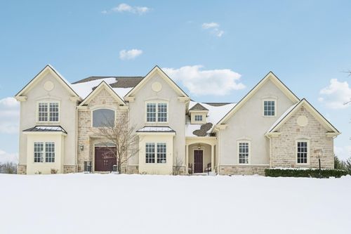 7977 Creek Hollow Rd, Blacklick, OH, 43004-9565 | Card Image