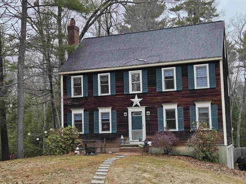 7 Chapman Way, Exeter, NH, 03833-4573 | Card Image