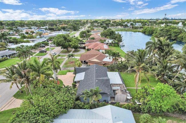 324 Davis Rd, House other with 5 bedrooms, 2 bathrooms and null parking in Palm Springs FL | Image 42