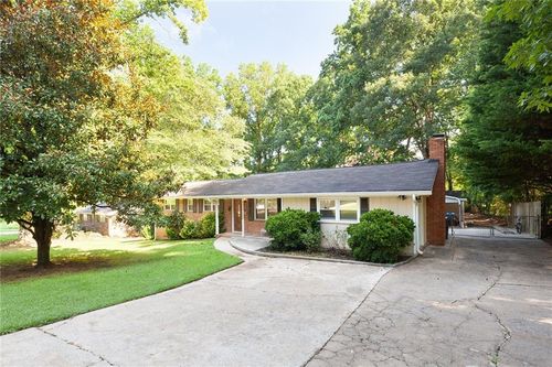 6119 Lullwater Dr, douglasville, GA, 30135-3719 | Card Image