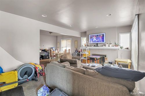 9547 Abington Ave, Detroit, MI, 48227-1001 | Card Image