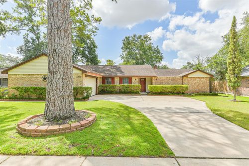 12415 Pantano Dr, Houston, TX, 77065-2311 | Card Image