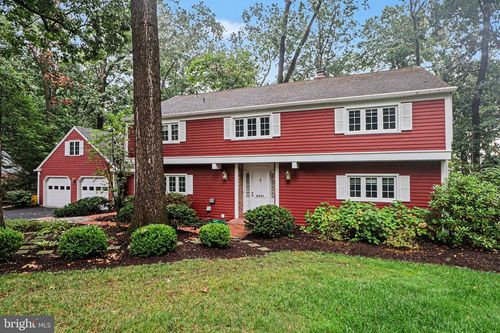 5021 Woodbox Ln, MECHANICSBURG, PA, 17055-4856 | Card Image