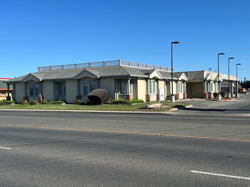 1221 Bridge Street, Yuba City, CA, 95991 | Card Image