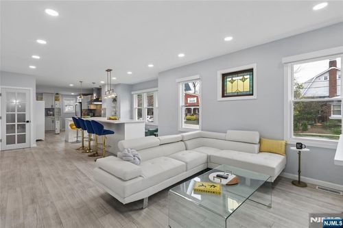 0-89 Morlot Ave, Fair Lawn, NJ, 07410-1027 | Card Image