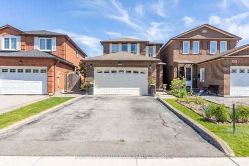 157 Misty Meadow Dr, Woodbridge, ON, L4L3V6 | Card Image