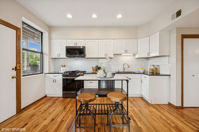 APT-3N - 5055 N Sheridan Rd, Condo with 2 bedrooms, 2 bathrooms and 1 parking in Chicago IL | Image 15
