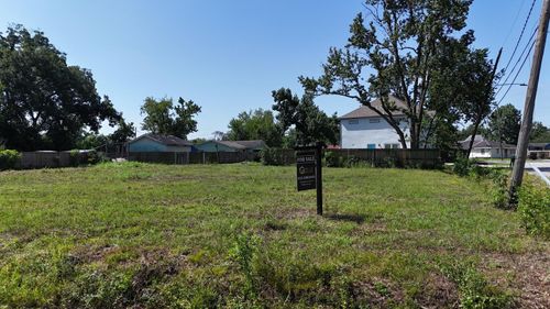 2441 Garapan St, Houston, TX, 77091-3037 | Card Image