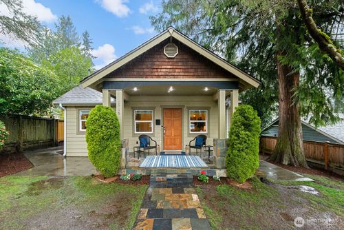 1516 Ne 96th St, Seattle, WA, 98115-2317 | Card Image