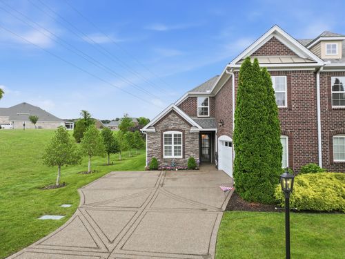 1010 Larkwood Dr, Hermitage, TN, 37076-5611 | Card Image