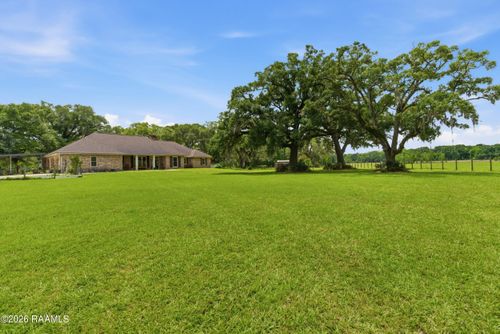 776 Sand Pit Rd, Arnaudville, LA, 70512-6036 | Card Image