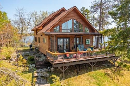 2550 Keyes Is, International Falls, MN, 56649 | Card Image