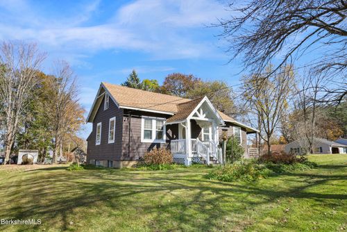 172 Hancock Rd, Pittsfield, MA, 01201-2212 | Card Image