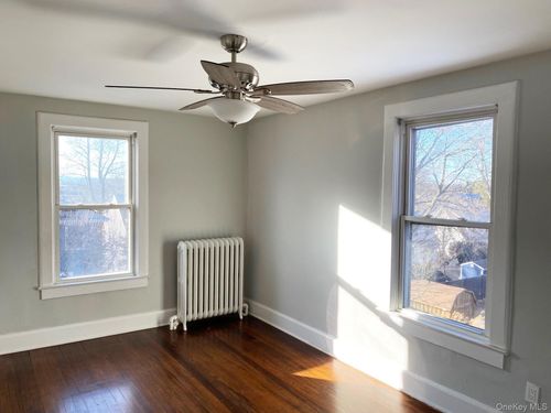 11 Stone Ave, Ossining, NY, 10562-3753 | Card Image