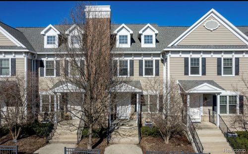 3-352 W Grand River Ave, East Lansing, MI, 48823-4221 | Card Image