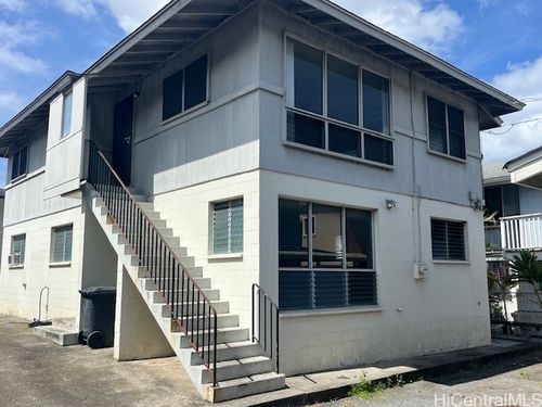 2153 Booth Rd, Honolulu, HI, 96813-6822 | Card Image