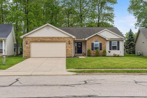 984 Country Oaks Ln, Wilmington, OH, 45177 | Card Image