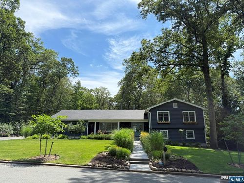 48 Kenwood Dr, Woodcliff Lake, NJ, 07677-8311 | Card Image