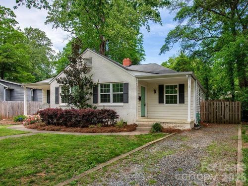 5113 Valley Stream Rd, Charlotte, NC, 28209-3555 | Card Image