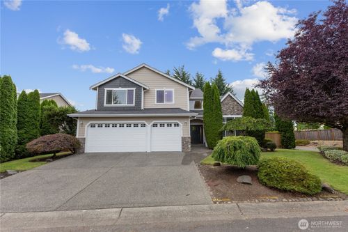 415 Pasco Pl Ne, Renton, WA, 98059-6321 | Card Image