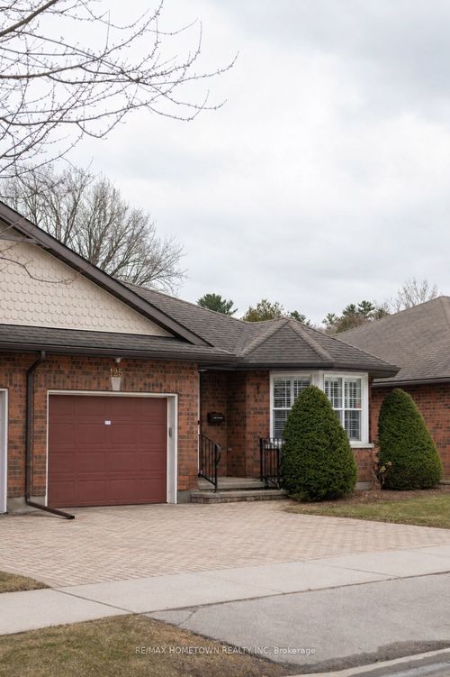 125 Butlers Cres, Brockville, ON, K6V7K8 | Card Image