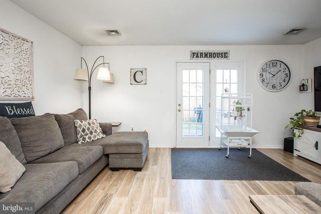 7 Raintree Dr, Townhouse with 2 bedrooms, 2 bathrooms and null parking in Hamilton NJ | Image 10