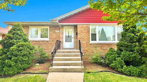 16417 School St, South Holland, IL, 60473-2322 | Card Image