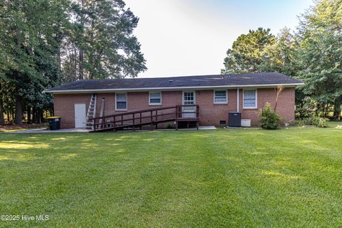 1970 Hullwood Dr, Kinston, NC, 28504-7218 | Card Image