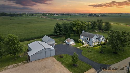 35544 Myelle Rd, Kingston, IL, 60145-8022 | Card Image