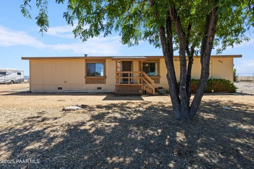 6131 N Cattletrack Rd, Prescott Valley, AZ, 86314-3321 | Card Image