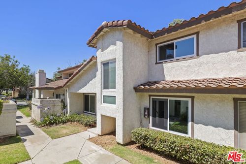 413 Percy St, Oxnard, CA, 93033-7155 | Card Image
