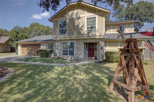 310 Stoneham Cir, Seguin, TX, 78155-4031 | Card Image