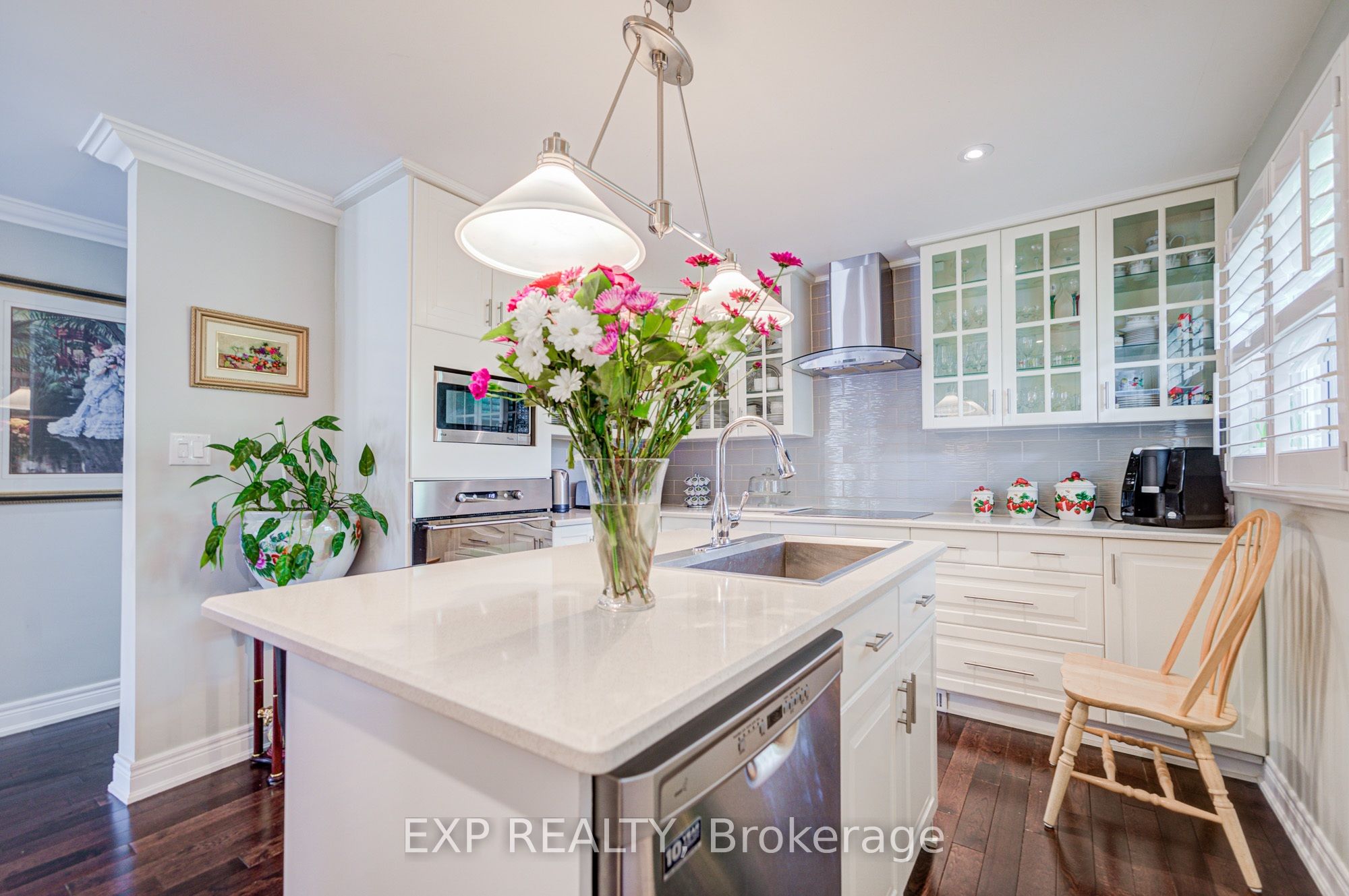 Residential in Toronto W09 4