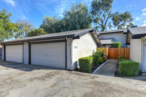 3225 De Ovan Avenue, Stockton, CA, 95204 | Card Image