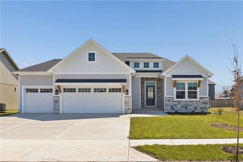 32283 W 165th St, Gardner, KS, 66030-7835 | Card Image