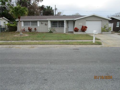 4032 Westwood Dr, HOLIDAY, FL, 34691-1754 | Card Image