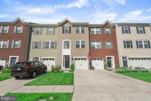 425 Dogwood Dr, Woodbury, NJ, 08096-5560 | Card Image