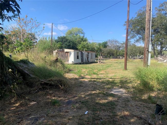 203 Palmetto St, House other with 0 bedrooms, 0 bathrooms and null parking in Refugio TX | Image 6