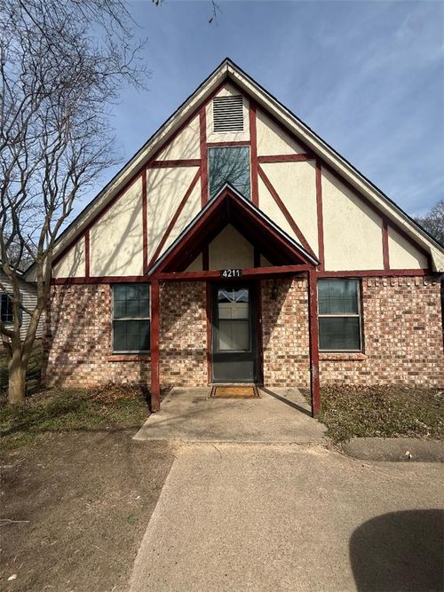 4211 Marsh St, Bryan, TX, 77803-0582 | Card Image