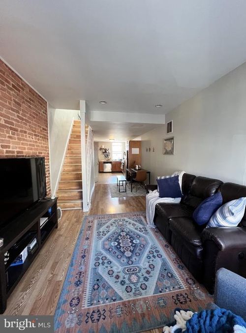 136 N Curley St, BALTIMORE, MD, 21224-1331 | Card Image