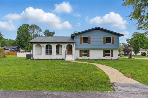 8214 Oxford Dr, Hixson, TN, 37343-1586 | Card Image
