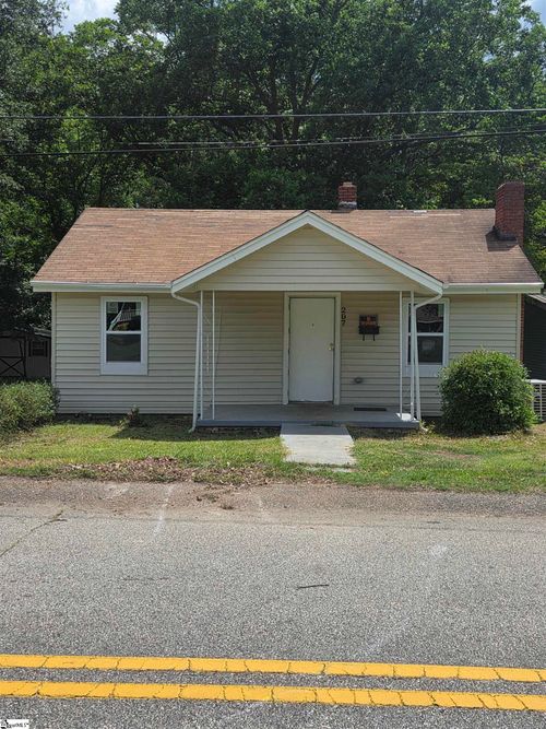207 Sanders St, Honea Path, SC, 29654-2326 | Card Image