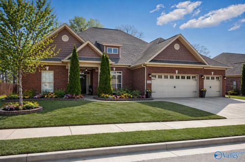 212 Trailing Creek Rd Nw, Madison, AL, 35757-6350 | Card Image