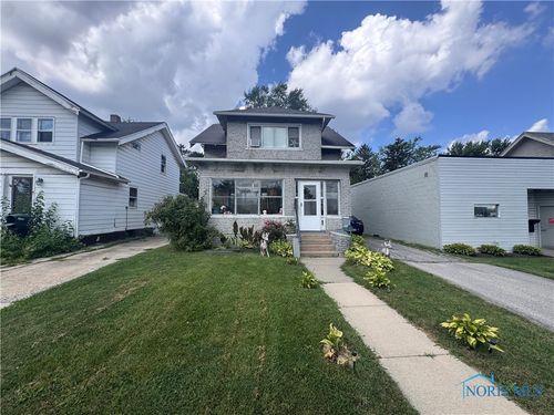 3001 Midwood Ave, Toledo, OH, 43606-3813 | Card Image