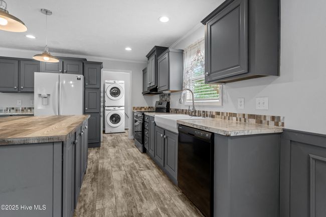 827 Salt Marsh St, House other with 3 bedrooms, 2 bathrooms and null parking in Sunset Beach NC | Image 12